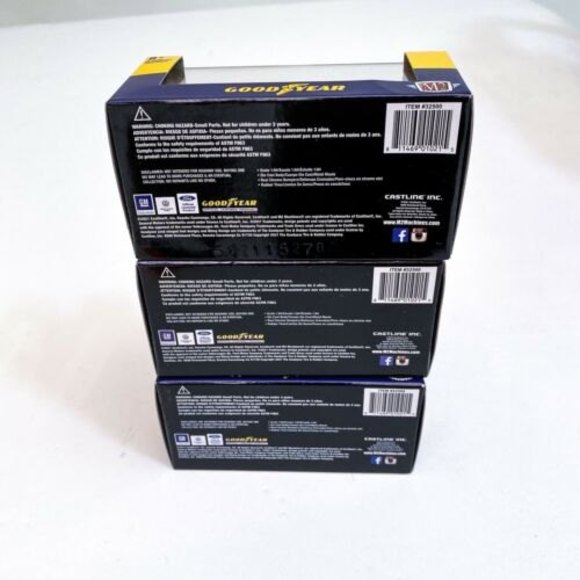 M2 Machines 2021 Walmart Exclusive Complete Set Store Display VW Bronco Camaro - Picture 9 of 12